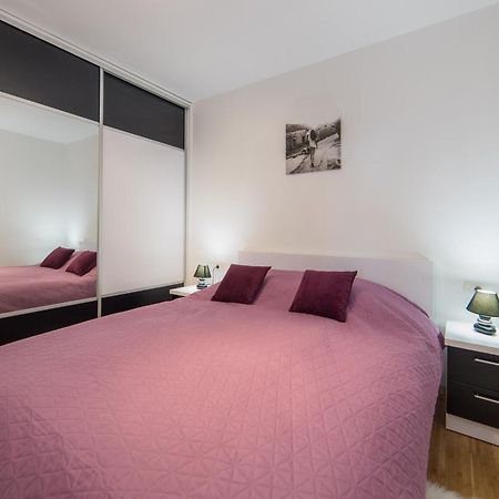 Apartments Crystal Makarska Room photo