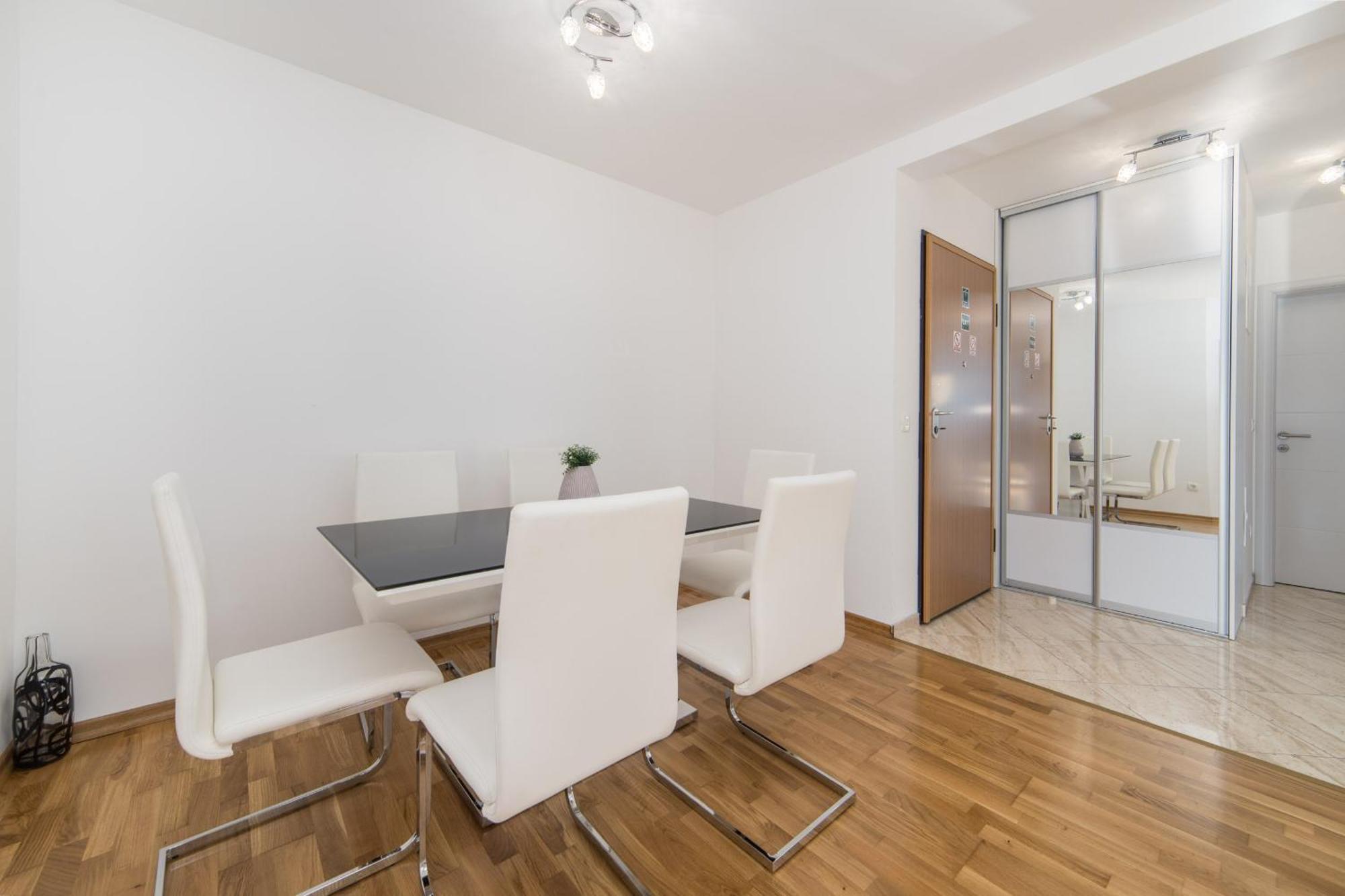 Apartments Crystal Makarska Room photo