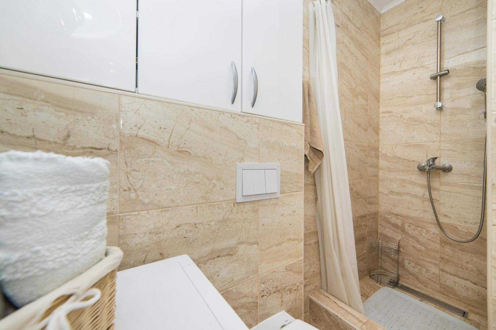 Apartments Crystal Makarska Room photo